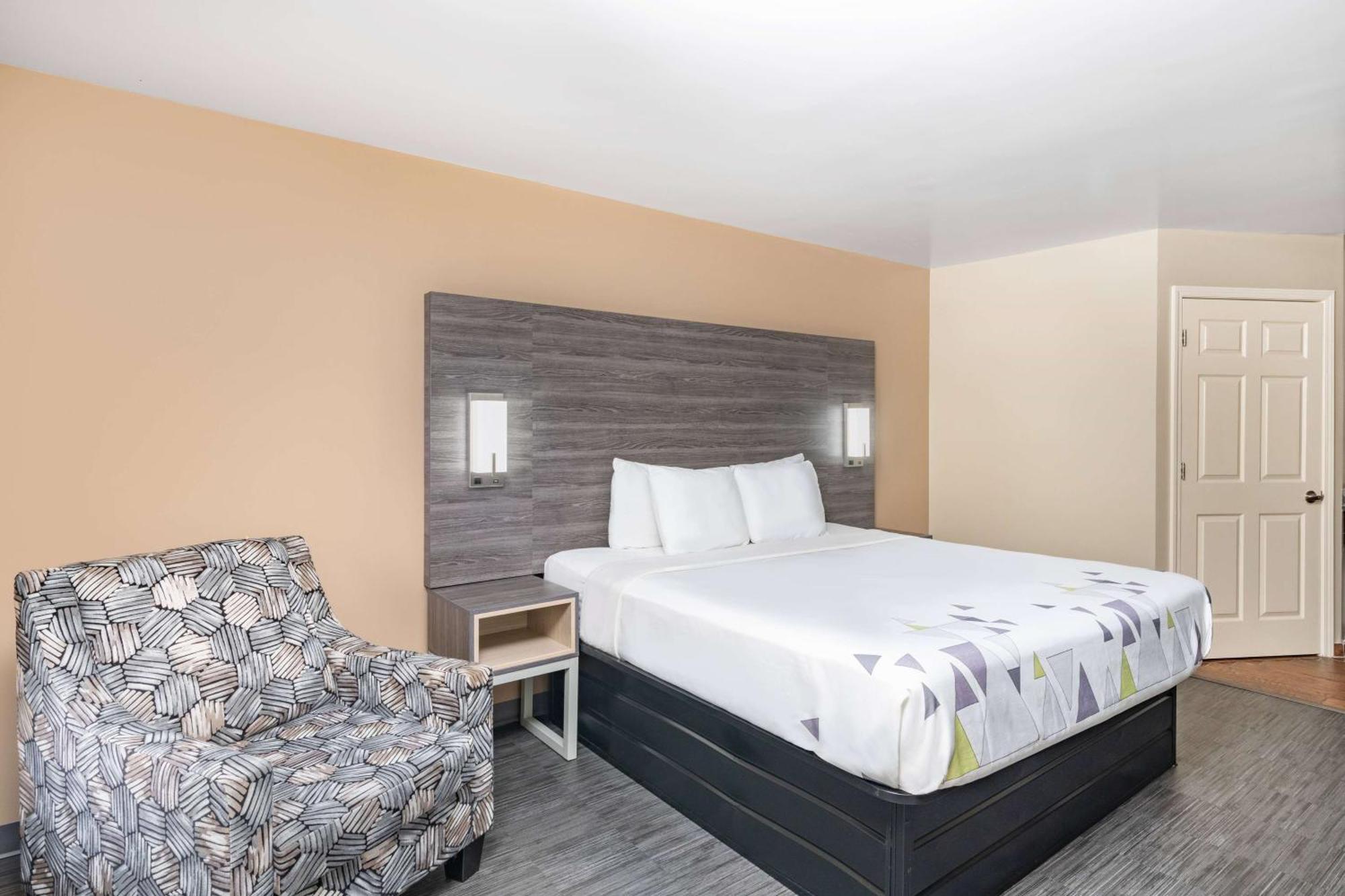 Baymont By Wyndham Commerce Ga Near Tanger Outlets Mall Exterior foto
